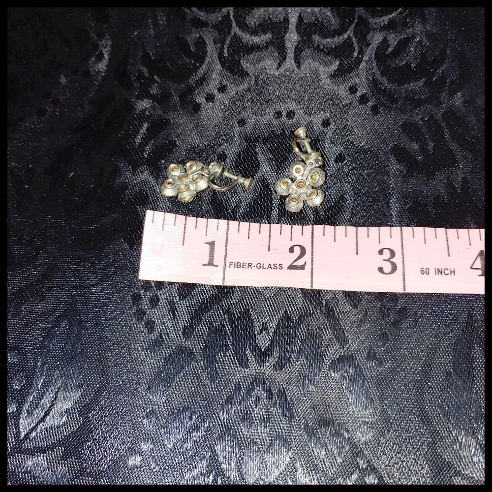 Vintage Small Dangling Cluster Rhinestone Earrings - Picture 3 of 3